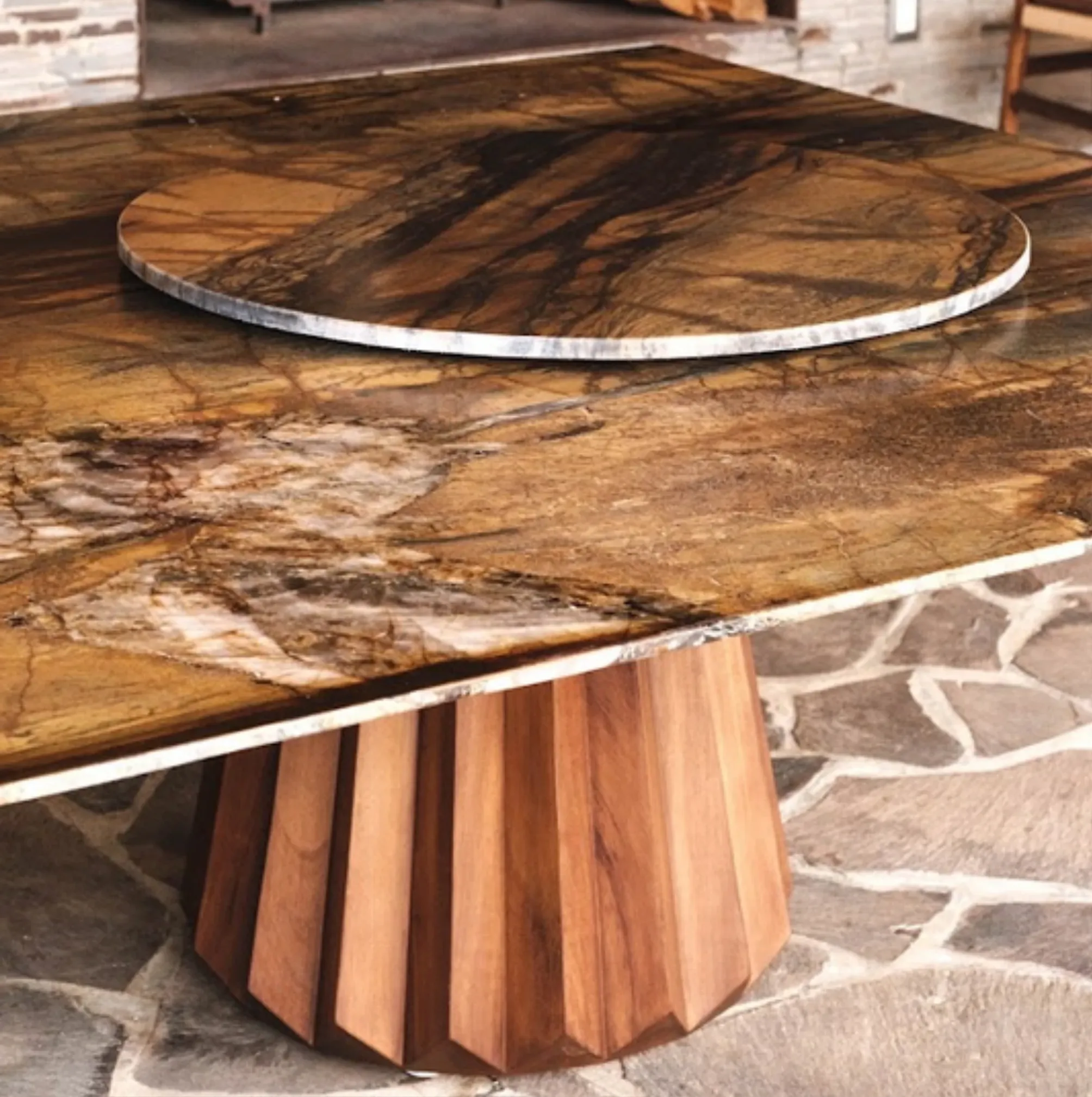 Mesa Woodstone rectangular instalada